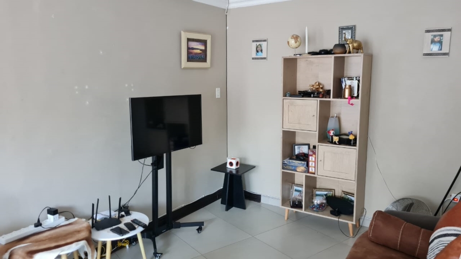 To Let 1 Bedroom Property for Rent in Heuwelsig Free State